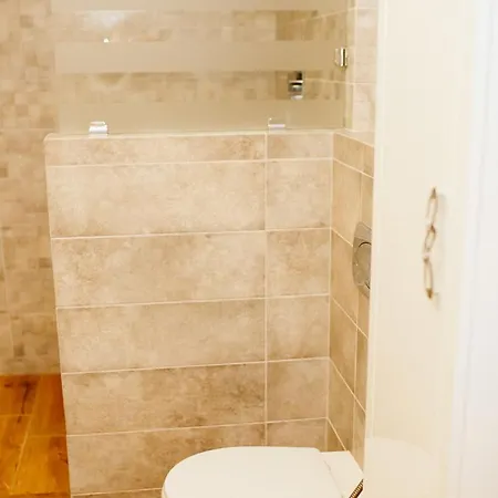 семицвіт Apartment